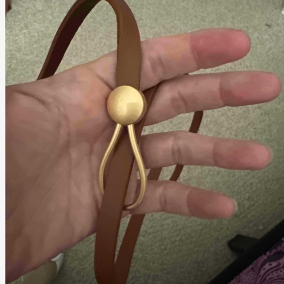 Luxe Brown Vegan leather Adjustable Skinny Belt - Picture 4 of 6